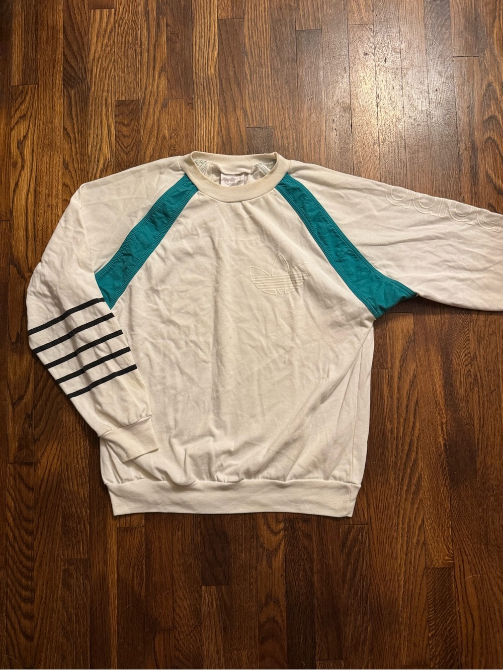 Vintage adidas sweater size medium